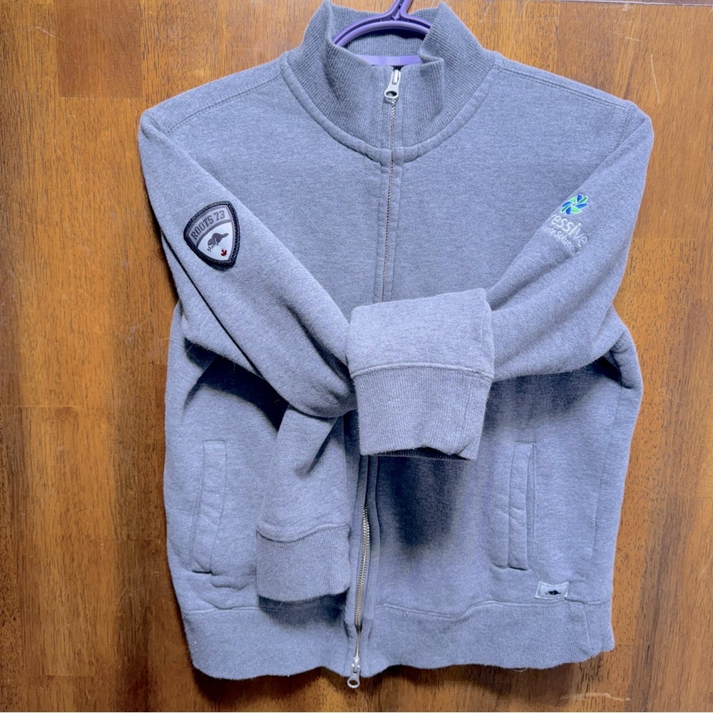 Roots mock neck zip up sweater